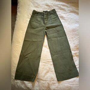 Anthropologie cropped green pants size 28